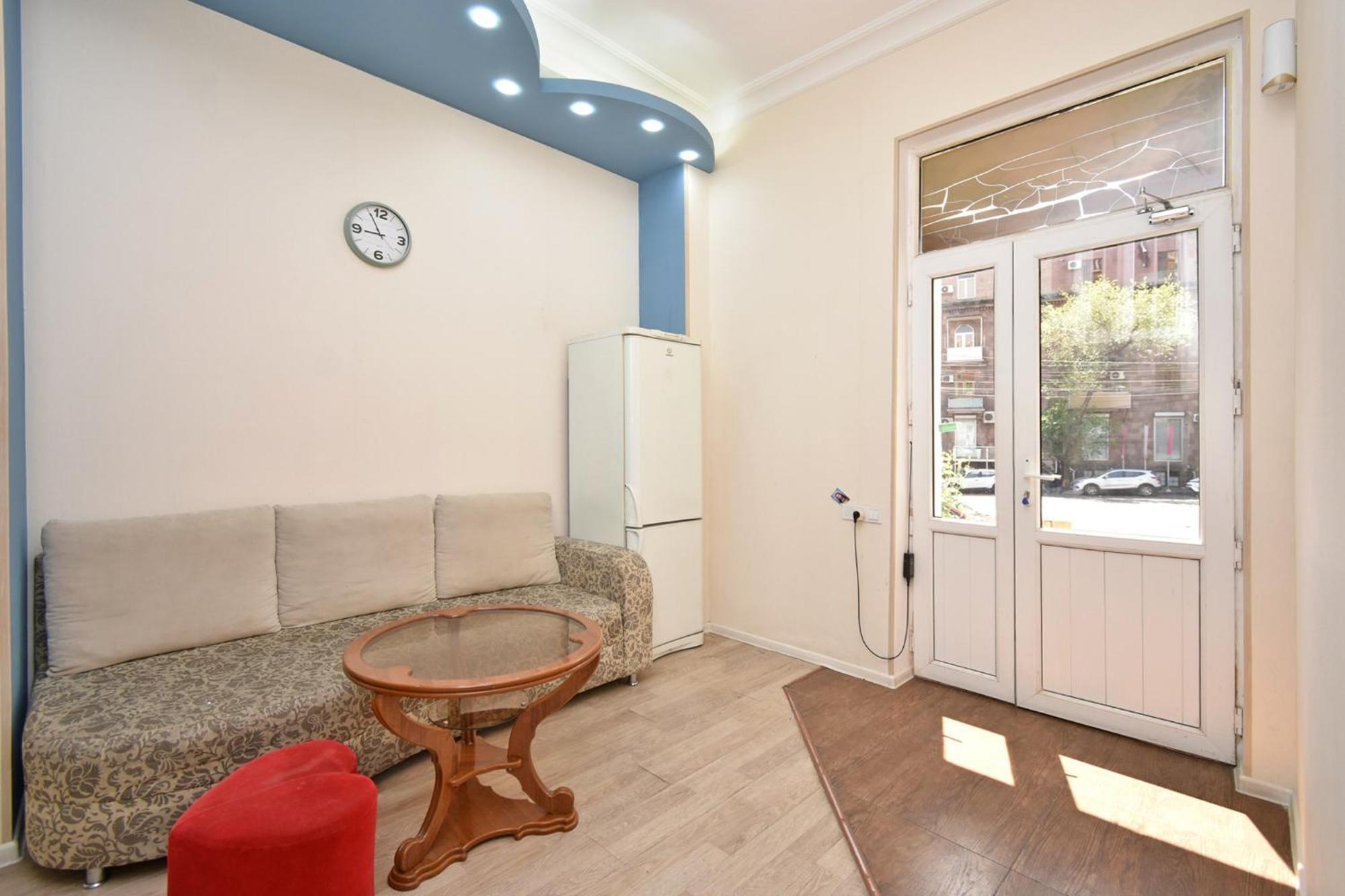 Aaaa Hotel Yerevan Exterior photo