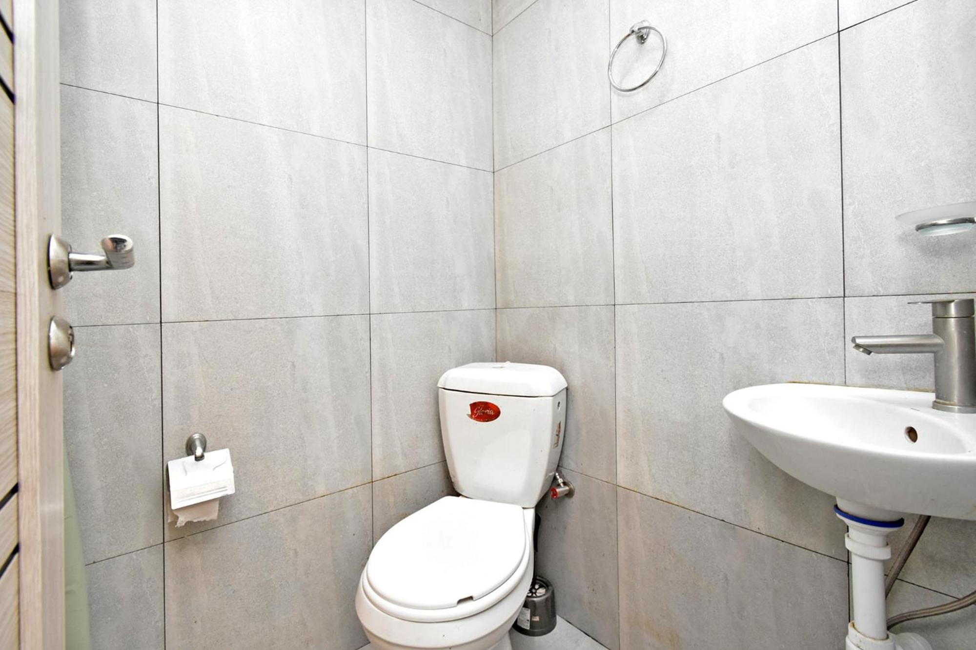 Aaaa Hotel Yerevan Exterior photo
